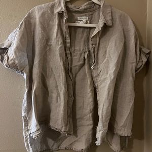 Linen Shortsleeved Button Up